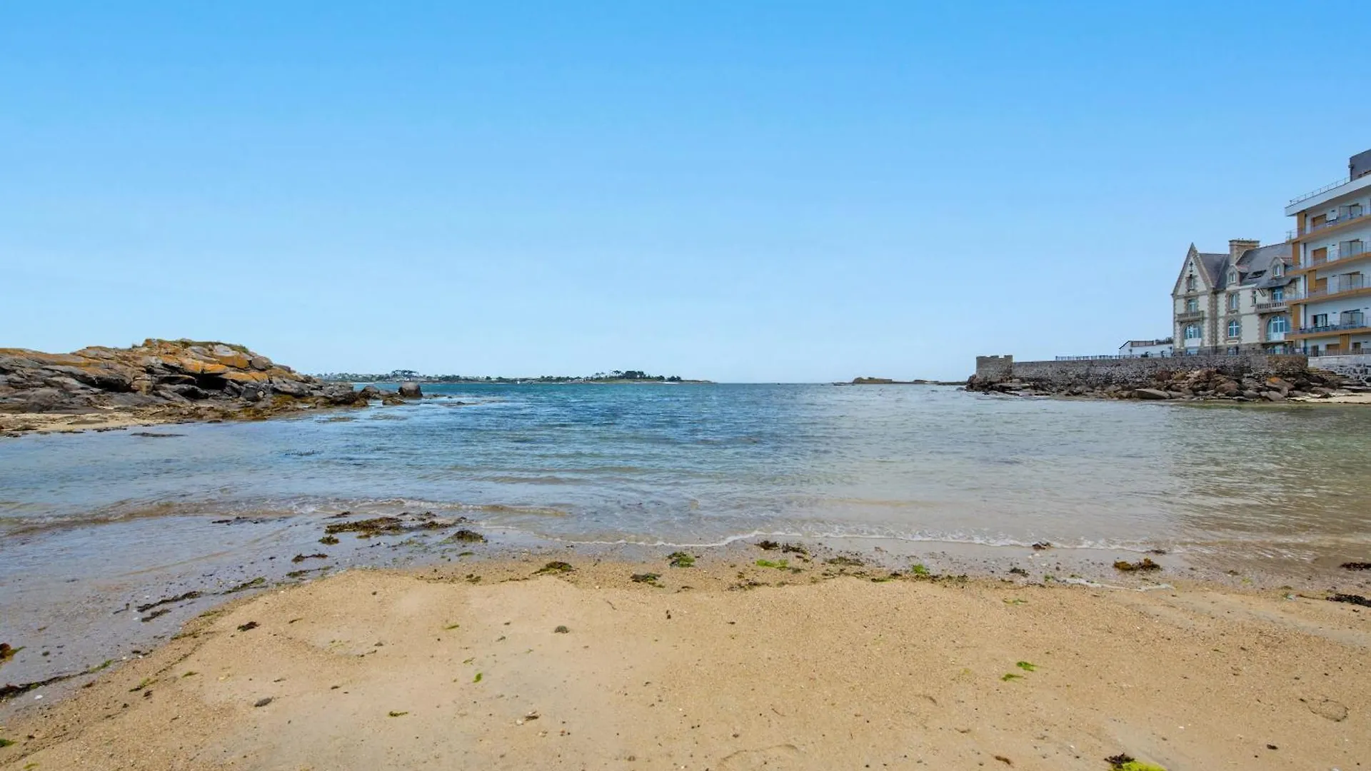 The Captain'S Lodge - Au Bord De La Mer Roscoff 0*,  Frankrike